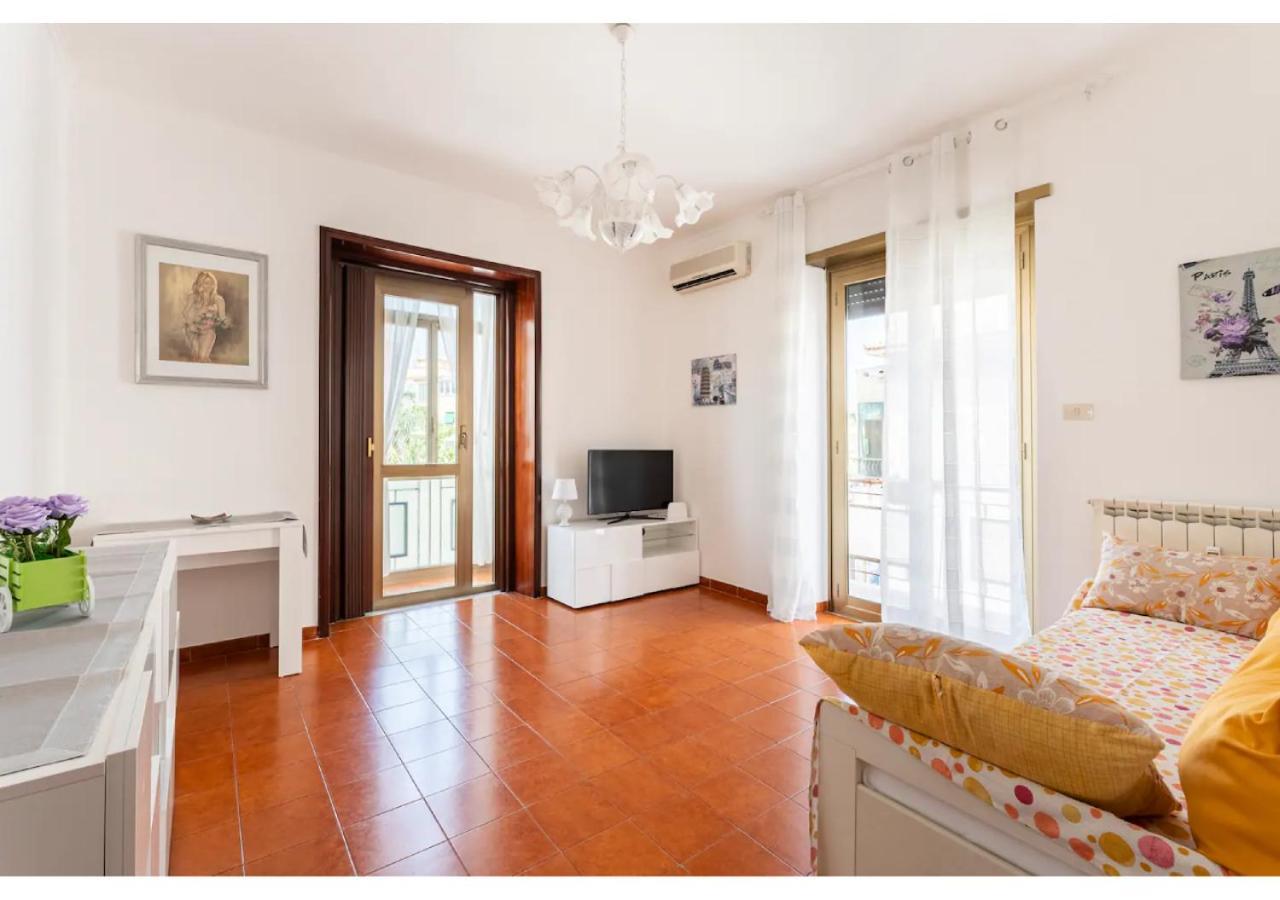 Tina's House - Bright And Near Metro C Roma